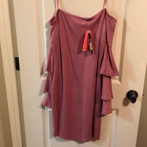 Dusty rose stretchy ruffle sleeve dress